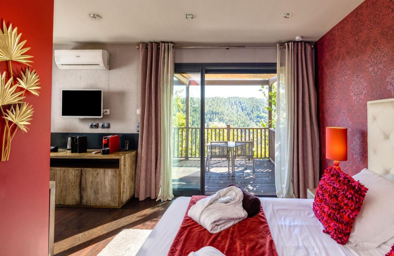 Domaine de Chalvêches Hôtel SPA 4* Faugères in Rhone-Alpes Exterior foto